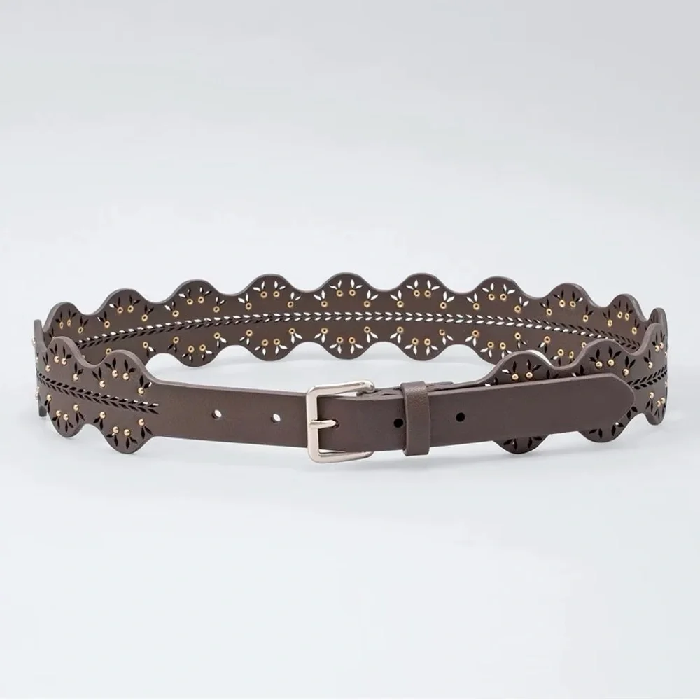 WHBM BROWN SCALLOPED STUD DETAIL BELT